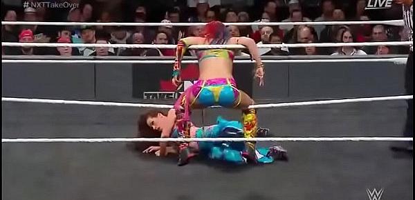  Asuka vs Mickie James NXT.